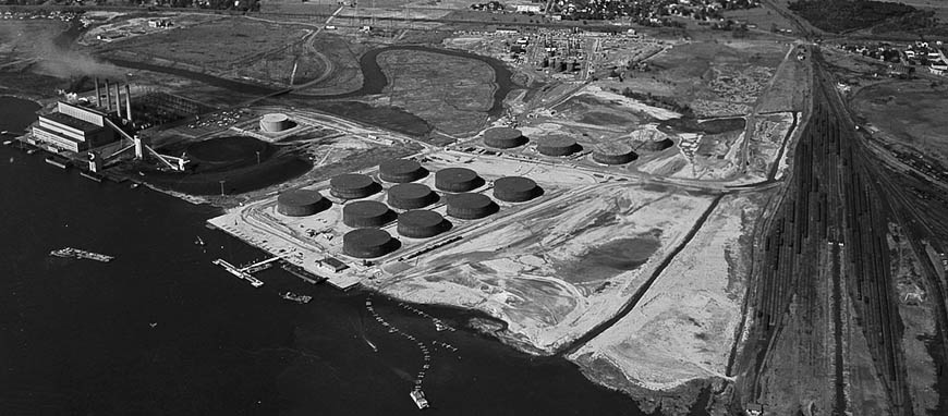 Hess Oil Refinery in Port Reading, NJ, 1957
